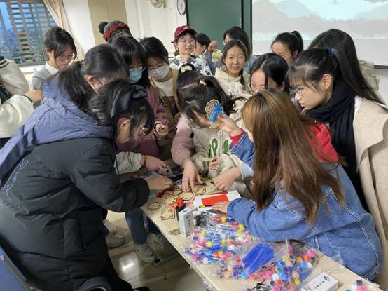 图示, 示意图
中度可信度描述已自动生成:ver1